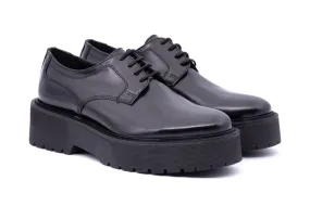 Derby in Pelle Lucida
