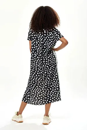 Liquorish Animal Print Oversized Shirt Dress