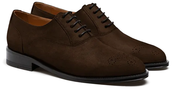 Oxfords in brown suede