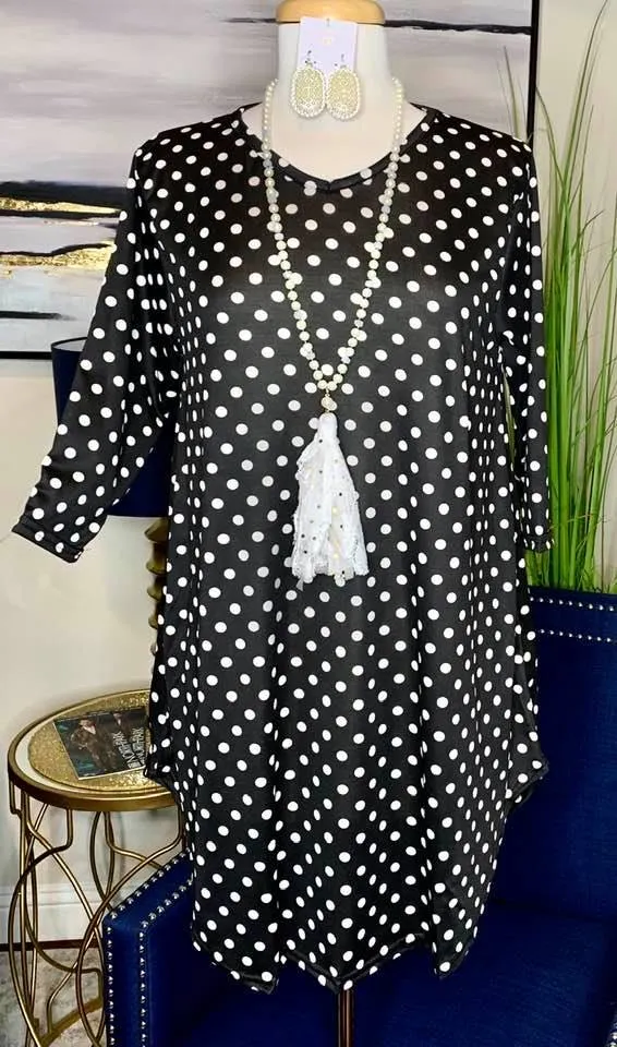 S-M-L *Black & White Polka Dot Scoop Tunic*