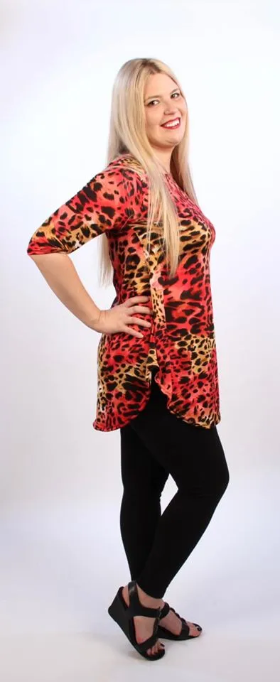 S/M: Red Leopard Scoop Tunic Top