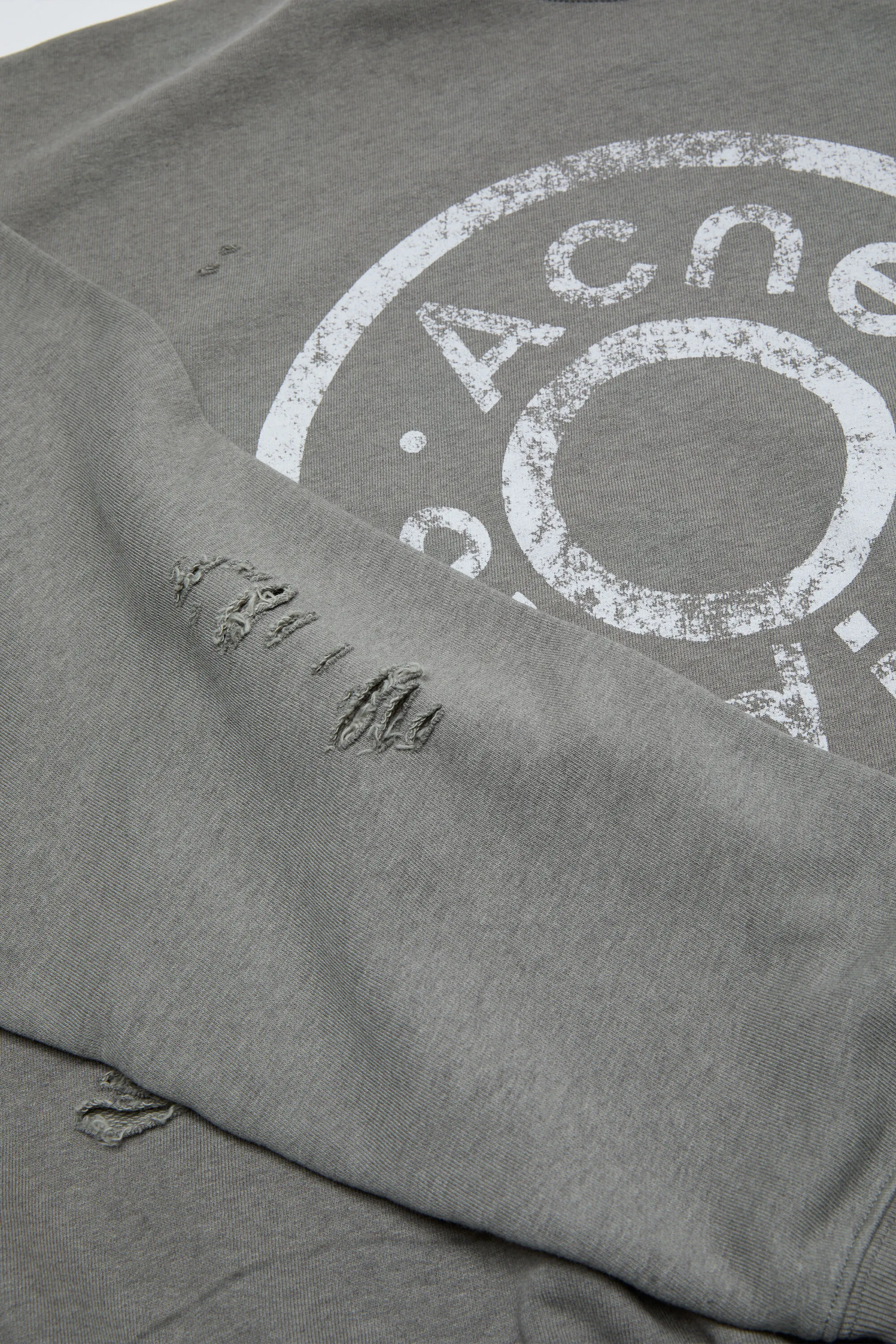 Sweater printed logo